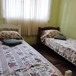 Excelente Casa 5 Ambientes
