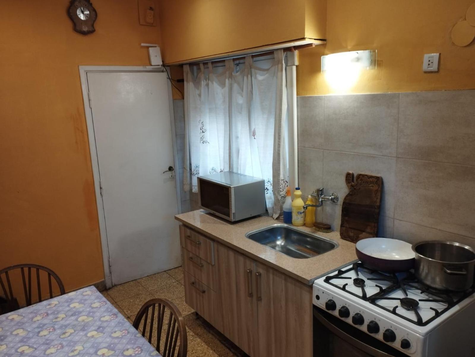 Excelente Casa 5 Ambientes